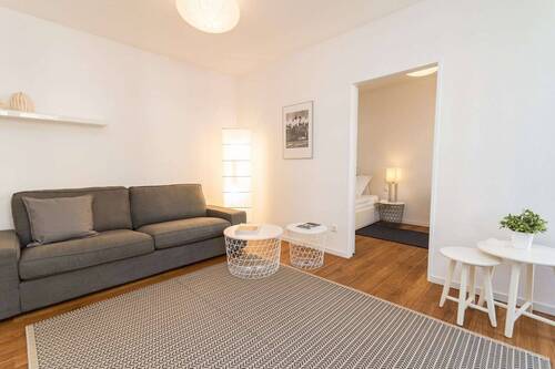 Wohnen - 2 Zimmer Etagenwohnung zur Miete in Frankfurt am Main