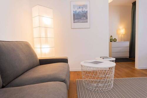 Wohnen - Etagenwohnung mit 48,00 m&sup2; in Frankfurt am Main zur Miete