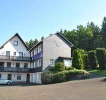 Gepflegtes Hotel-Restaurant mit 16 Zimmer und schöner Lage mitten im Sauerland - Olpe