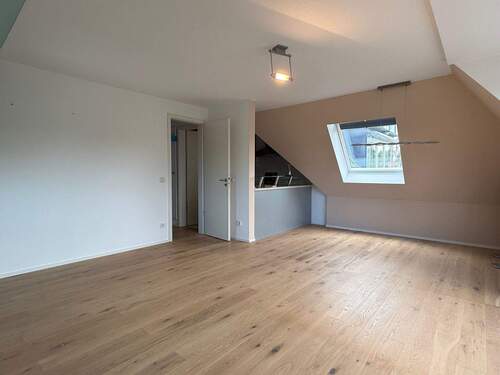 Wohnbereich mit Balkon - 