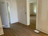 Flur.JPG - großzügige 2-Zimmerwohnung in Wiesbaden Klarenthal