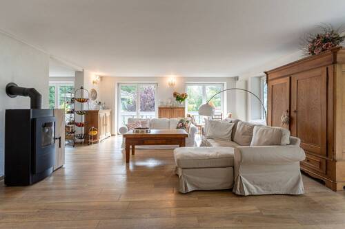 Wohnbereich OG - 1 Zimmer Mehrfamilienhaus, Wohnhaus zum Kaufen in Windach