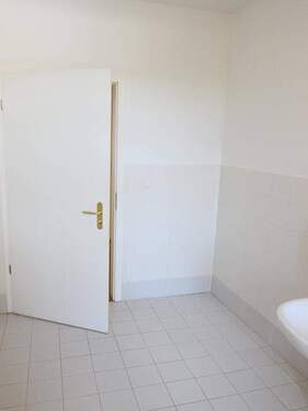 Bad - Etagenwohnung mit 55,00 m&sup2; in Leipzig zur Miete