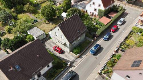 Außenansicht - RESERVIERT: Familiendomizil mit großem Grundstück in ruhiger Lage