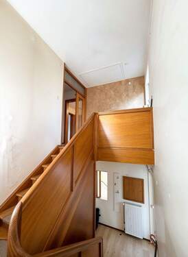 Treppenaufgang - Einfamilienhaus mit 124,00 m&sup2; in Weilerbach zum Kaufen