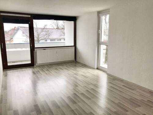 Wohnzimmer - 2 Zimmer Etagenwohnung zum Kaufen in Kempten