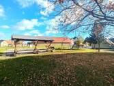 Spielplatz vor dem Haus - 