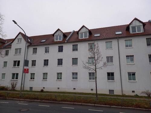 Vorderansicht - 3 Zimmer Etagenwohnung zur Miete in Jena