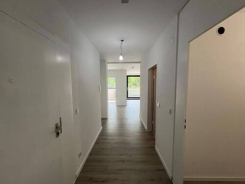Eingang - 2 Zimmer Etagenwohnung zur Miete in Saarbrücken
