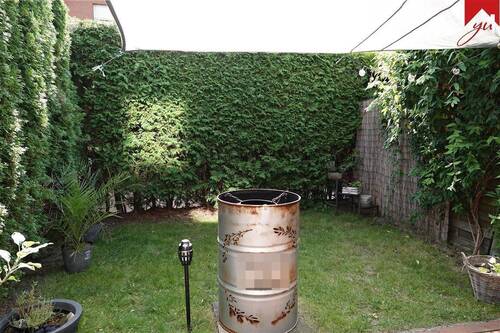 Garten hinter dem Haus - 