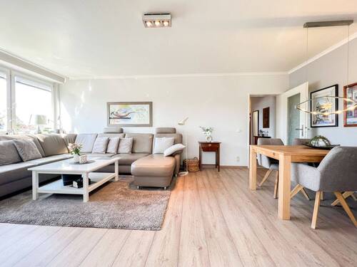 Wohn- und Esszimmer - 2 Zimmer Etagenwohnung in Wedel