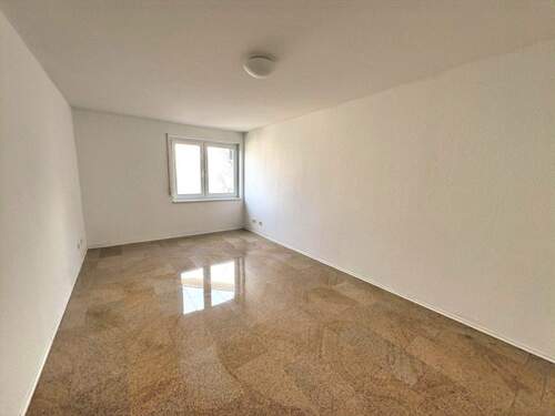 Kinderzimmer/Büro - 