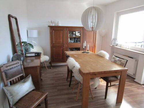 Einrichtungsidee Wohnzimmer - 3,5 ZKB Gießen Innenstadt, 4.OG mit Süd-Balkon, mit Fernblick