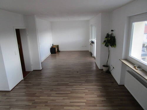Einrichtungsidee Wohnzimmer - 3 Zimmer Etagenwohnung in Gießen