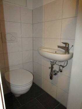 separates WC - 