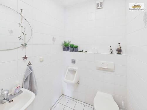 Zusätzliches Gäste-WC für hohen Wohnkomfort - 