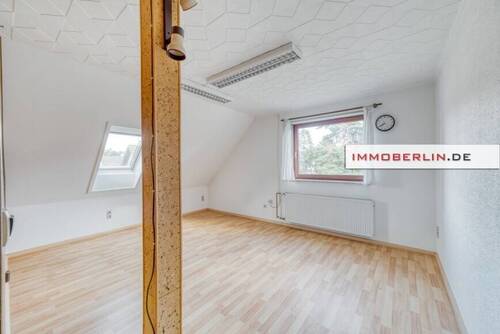 4 - Einfamilienhaus mit 240,00 m&sup2; in Berlin zum Kaufen
