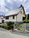 Straßenansicht - 5 Zimmer Einfamilienhaus zum Kaufen in Klingenthal