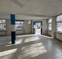 Flexibel nutzbar: 110 m² LadenlokalBüroPraxis in Essen Südostviertel - mit neue Fenstern!