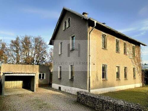 Außenansicht mit Garage - Großzügiges Handwerkerobjekt mit idealen Verkehrsanbindungen