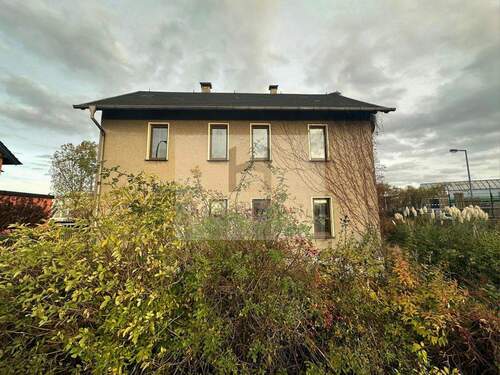 Außenansicht Längsseite - 6 Zimmer Einfamilienhaus zum Kaufen in Ottendorf-Okrilla