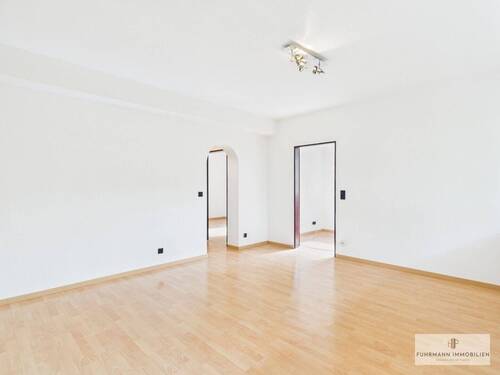 Wohnbereich - 3 Zimmer Etagenwohnung in Saarbrücken