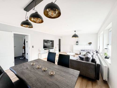 Wohn- und Esszimmer - 