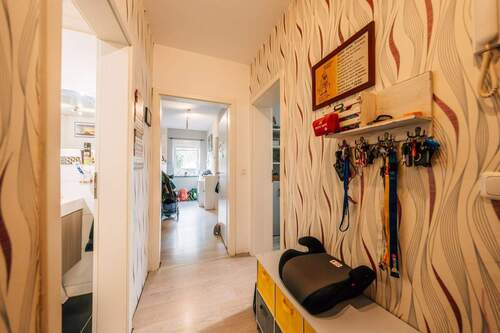 Flur - Einfamilienhaus mit 157,00 m&sup2; in Inden zum Kaufen