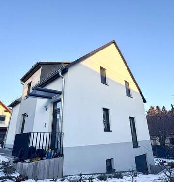 Außenansicht - ++ Schöne 2-Zimmer Wohnung mit eigenem Zugang zu vermieten ++