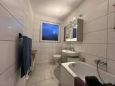 Badezimmer - Etagenwohnung mit 73,00 m&sup2; in Minden zur Miete