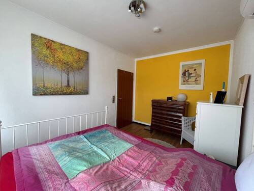Kinderzimmer: Blick Richtg. Eingang - 