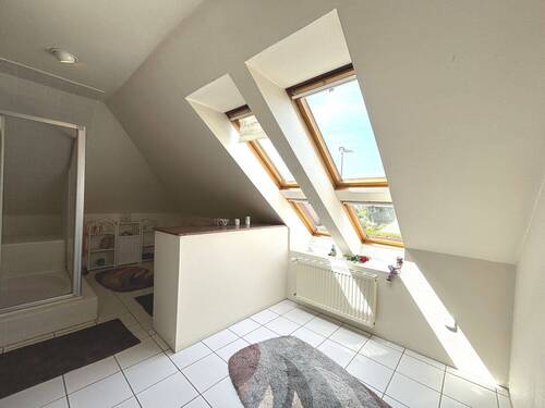 Duschbad: lichtdurchflutet - 