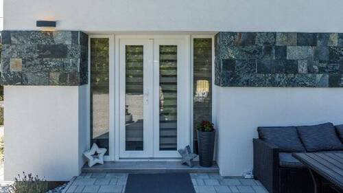 Eingangsbereich - Einfamilienhaus in Gyenesdias