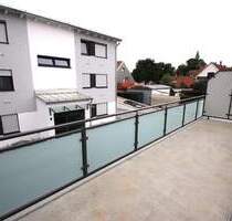 **Moderne, neuwertige 2 Zi.-Wohnung mit Balkon, Tiefg. + Stpl. in Neufahrn (S1)** - Neufahrn bei Freising