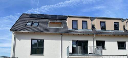 Waldhufe Blick auf Wohnung 4.jpg - 3 Zimmer Etagenwohnung zum Kaufen in Erlangen
