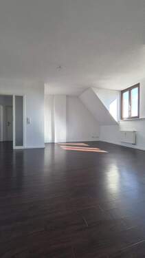 Wohnzimmer - 3 Zimmer Etagenwohnung zur Miete in Eilenburg