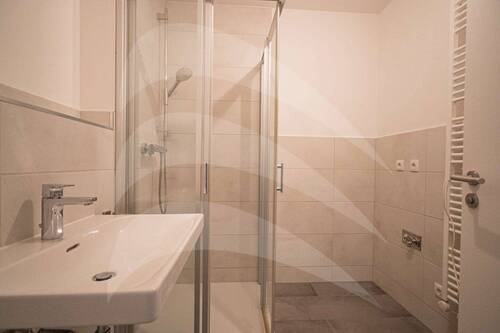 Bad - Etagenwohnung mit 66,20 m&sup2; in Passau zur Miete