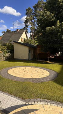 Gartenhaus und Poolrundung - 