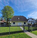 Hausansicht zur Straße - 