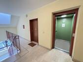 Wohnungseingang - 2 Zimmer Etagenwohnung in Nürnberg