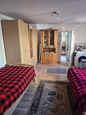 Schlafzimmer 1.jpg - 