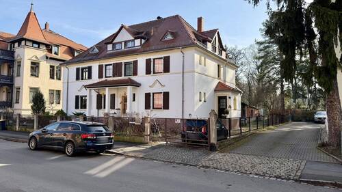 Hausansicht - Wohnen zwischen Elbe und Villenflair
