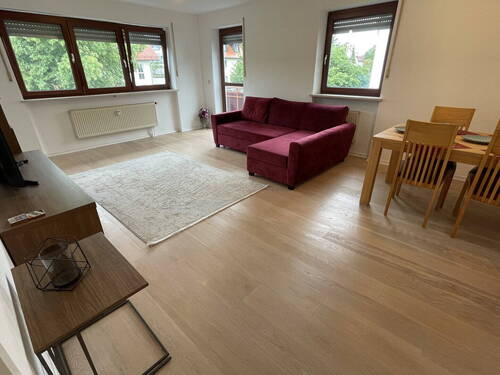 Wohnzimmer - Etagenwohnung mit 75,00 m&sup2; in München zur Miete