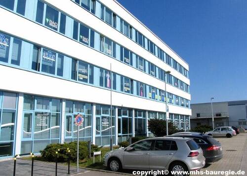 Bild 6 Teilansicht Bürohaus - 