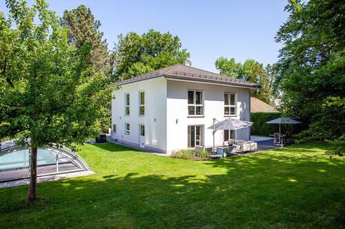 Sommer im Garten - 6 Zimmer Einfamilienhaus zum Kaufen in Gauting