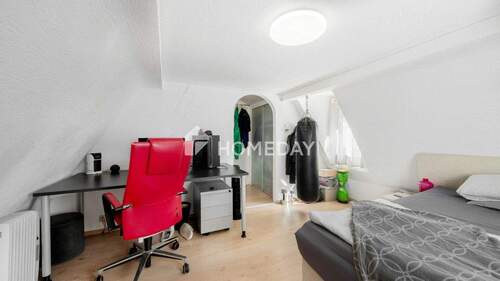 1. OG Schlafzimmer 2 - 