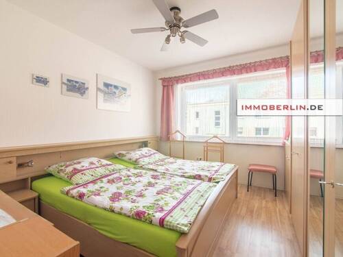 2 - 3 Zimmer Etagenwohnung in Berlin