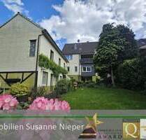 Vielseitig nutzbare Liegenschaft – Attraktives Mehrfamilienhaus mit Garten und separatem Gewerbehaus - Solingen Solingen-Mitte