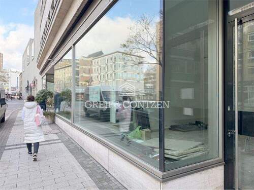 Startbild - Hochwertige Einzelhandelsfläche im Disch-Haus