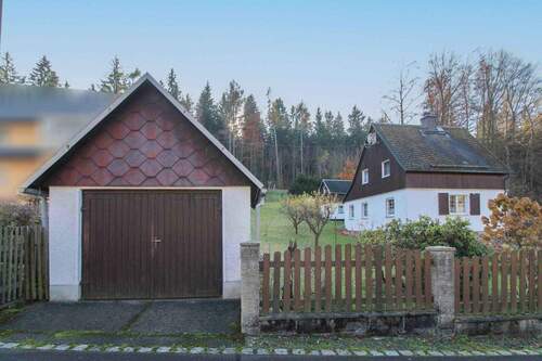 Garage und Haus - 